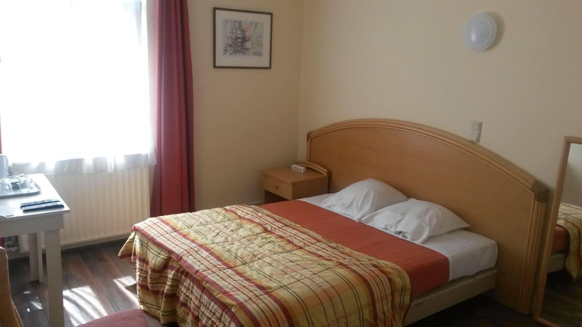 Hotel Queen Mary Bruxelas